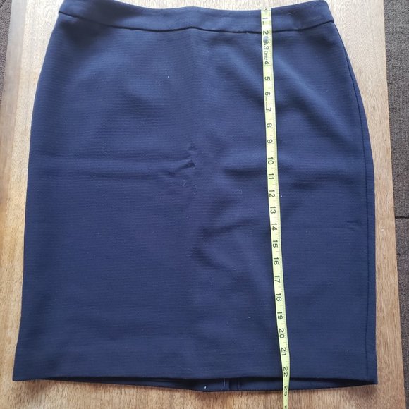 NWT | LOFT | Navy Pencil Skirt | 12 - Picture 5 of 6